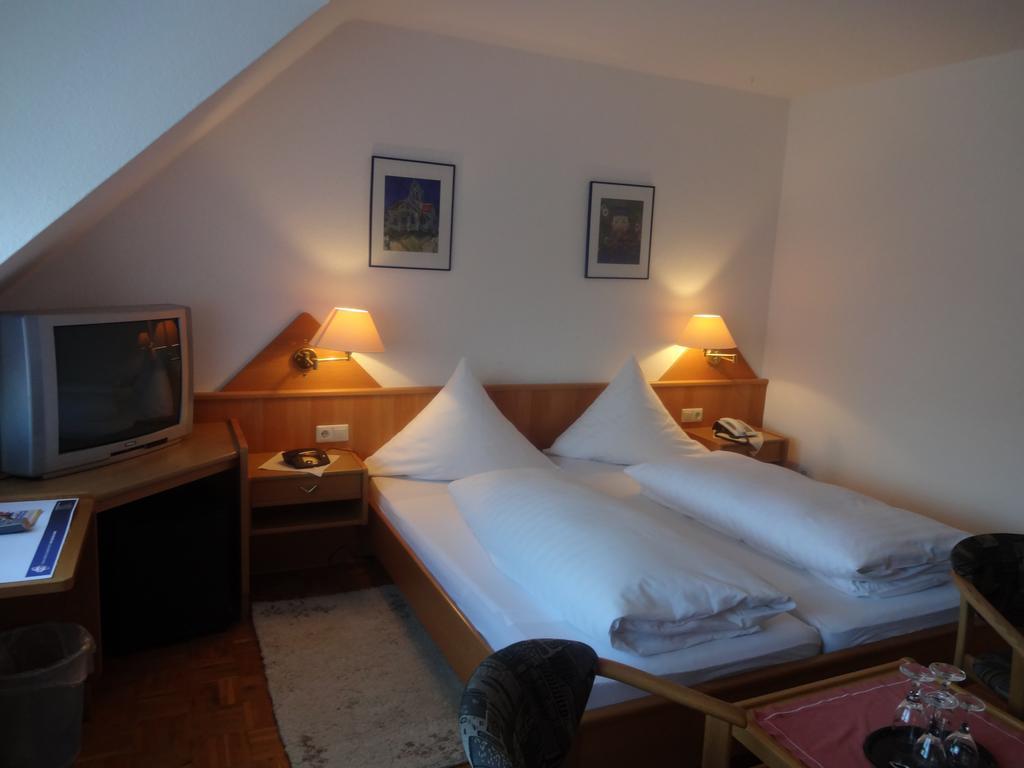 Hotel Buergerbraeu Оснабрюк Номер фото